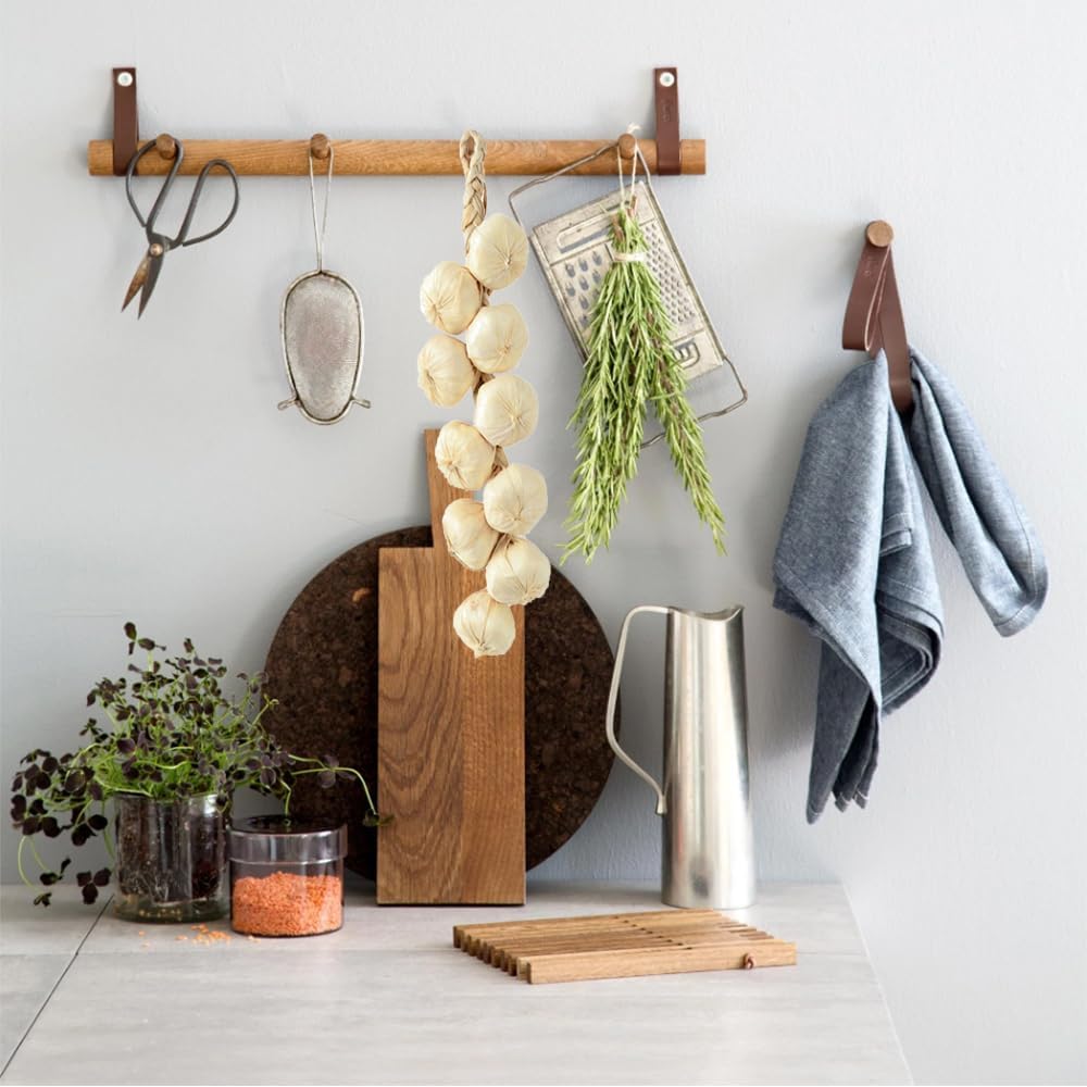 Velidy 5pack Simulation Artificial Lifelike Fake Vegetable Artificial Garlic Red Pepper Fake Vegetables Onion Hanging Rope Home Decor Photography Props (Garlic)