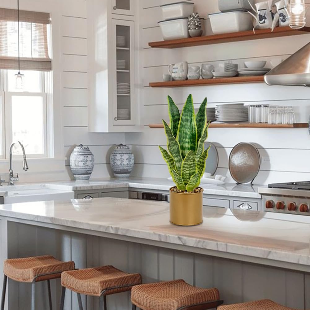 Oairse Sansevieria Artificial Plant in Ceramic Pot, Small Indoor Plant, Artificial Snake Plant, Artificial Plants Like Real, Perfect for Bathroom, Bedroom, Home, Office Decoration, Height 33 cm