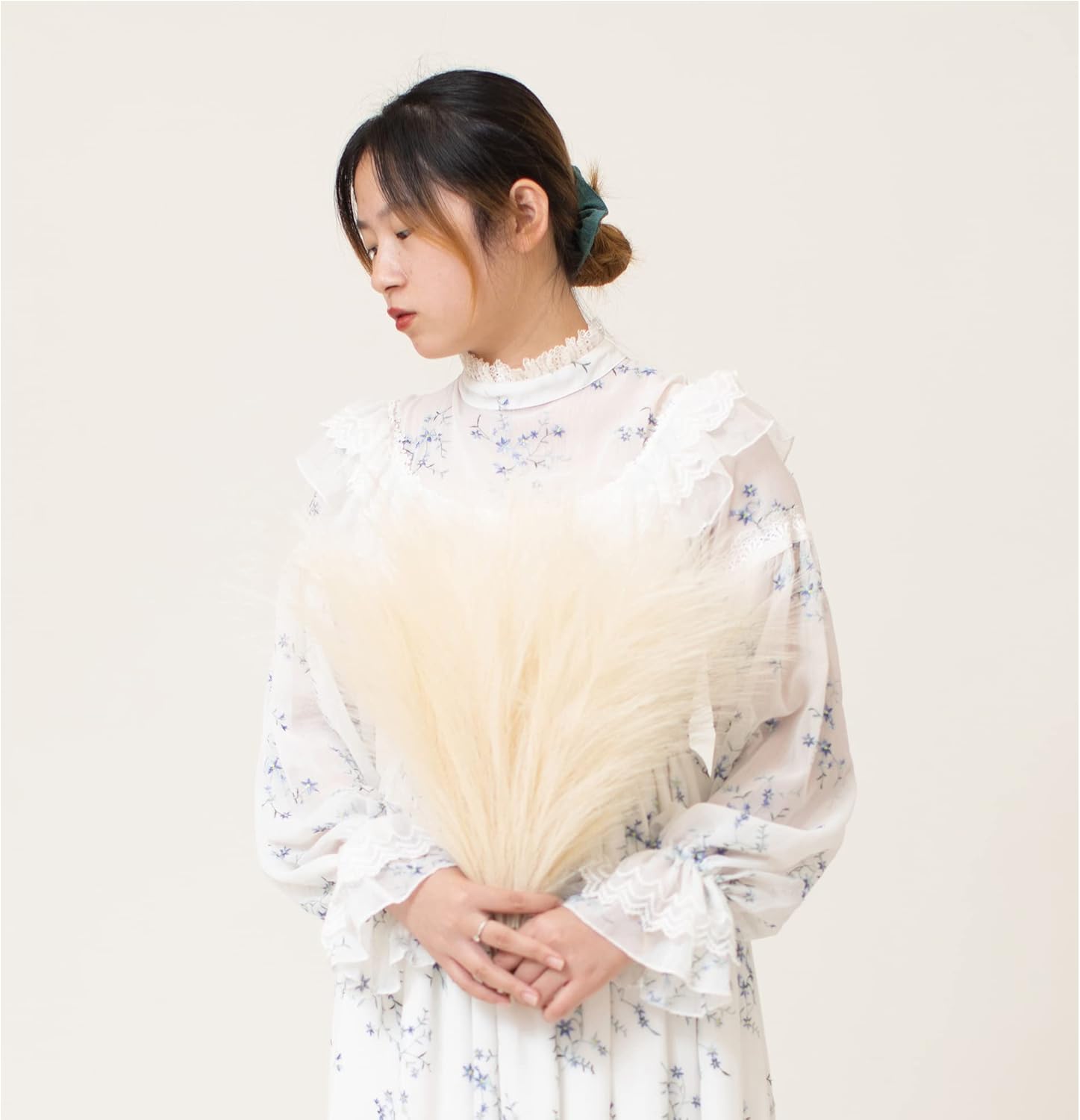 ChagoArt 6 Stems 17" Taupe Faux Pampas Grass - Boho Chic Rustic Artificial Plant