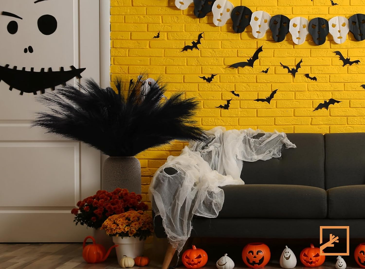 ZIFTY 7-Pcs 38"/3.1FT Black Pampas Grass Large Tall Fluffy Artificial Fake Black Flowers Gothic Decor Bulrush Reed Grass Black Decor for Bedroom Bathroom Wedding (Black)