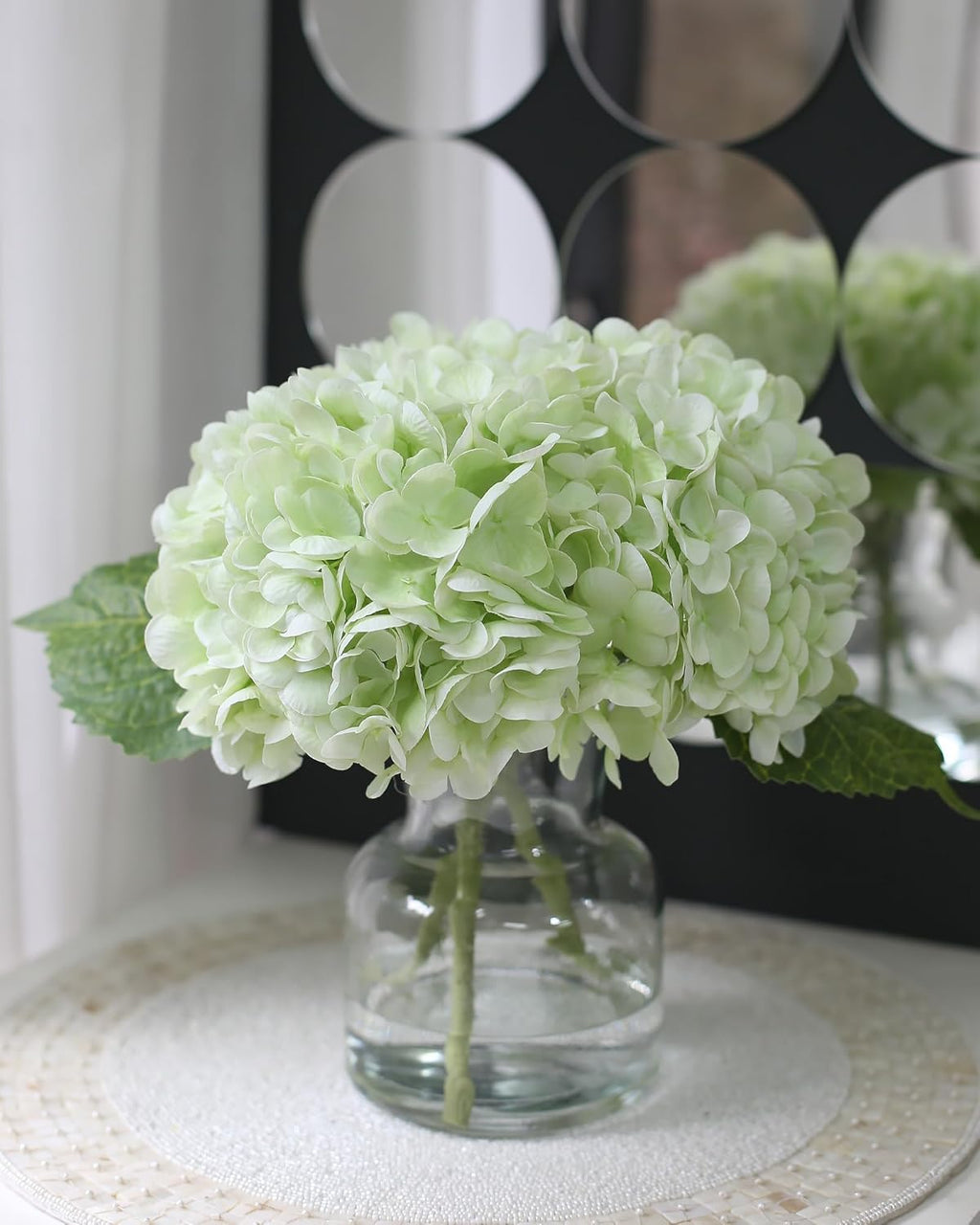 CHASMILE Hydrangea Artificial Flowers in Vase for Home Decoration, White Hydrangea Centerpieces for tables, Lifelike Fake Hydrangea in Vase for Bathroom, Office and Water Bar (White), SX240612