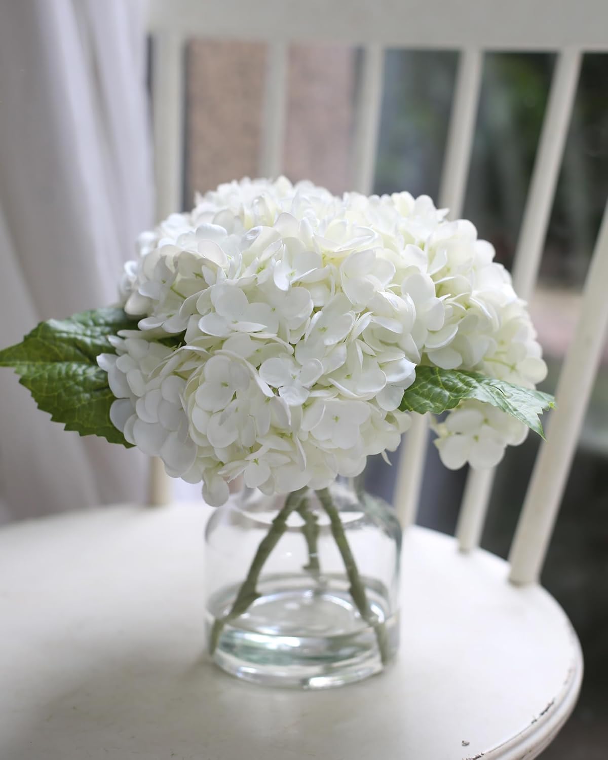 CHASMILE Hydrangea Artificial Flowers in Vase for Home Decoration, White Hydrangea Centerpieces for tables, Lifelike Fake Hydrangea in Vase for Bathroom, Office and Water Bar (White), SX240612