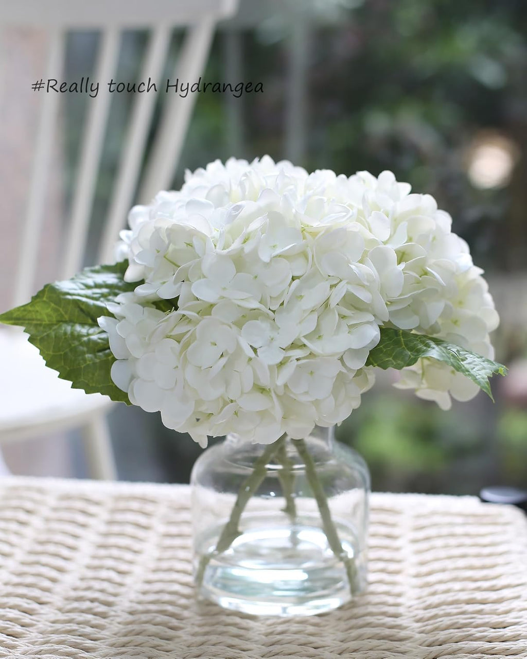 CHASMILE Hydrangea Artificial Flowers in Vase for Home Decoration, White Hydrangea Centerpieces for tables, Lifelike Fake Hydrangea in Vase for Bathroom, Office and Water Bar (White), SX240612
