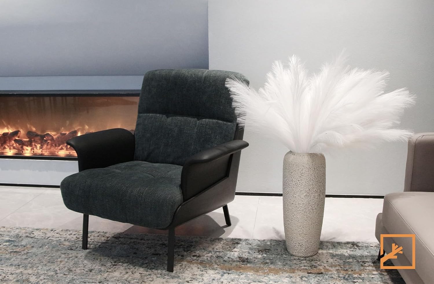 ZIFTY 7-Pcs 38"/3.1FT Black Pampas Grass Large Tall Fluffy Artificial Fake Black Flowers Gothic Decor Bulrush Reed Grass Black Decor for Bedroom Bathroom Wedding (Black)