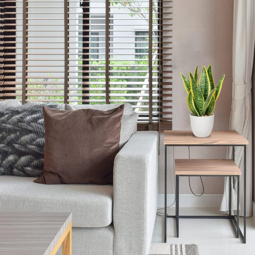 Oairse Sansevieria Artificial Plant in Ceramic Pot, Small Indoor Plant, Artificial Snake Plant, Artificial Plants Like Real, Perfect for Bathroom, Bedroom, Home, Office Decoration, Height 33 cm