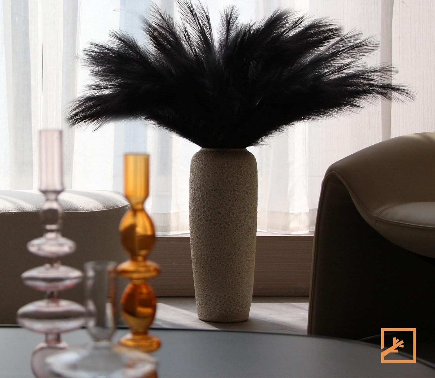 ZIFTY 7-Pcs 38"/3.1FT Black Pampas Grass Large Tall Fluffy Artificial Fake Black Flowers Gothic Decor Bulrush Reed Grass Black Decor for Bedroom Bathroom Wedding (Black)