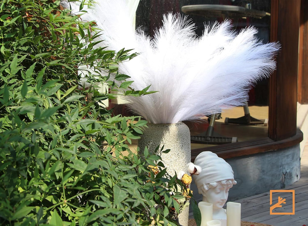 ZIFTY 7-Pcs 38"/3.1FT Black Pampas Grass Large Tall Fluffy Artificial Fake Black Flowers Gothic Decor Bulrush Reed Grass Black Decor for Bedroom Bathroom Wedding (Black)