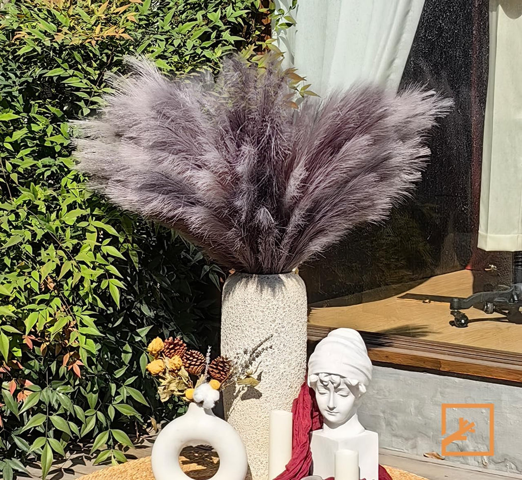 ZIFTY 7-Pcs 38"/3.1FT Black Pampas Grass Large Tall Fluffy Artificial Fake Black Flowers Gothic Decor Bulrush Reed Grass Black Decor for Bedroom Bathroom Wedding (Black)