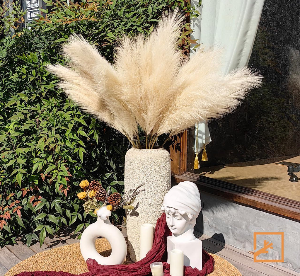 ZIFTY 7-Pcs 38"/3.1FT Black Pampas Grass Large Tall Fluffy Artificial Fake Black Flowers Gothic Decor Bulrush Reed Grass Black Decor for Bedroom Bathroom Wedding (Black)